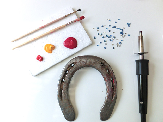 Materials for Decorating a Horseshoe